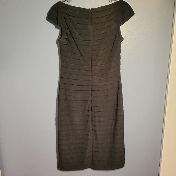 Adrianna Papell Black Cocktail Dress size 6 - Picture 2 of 7